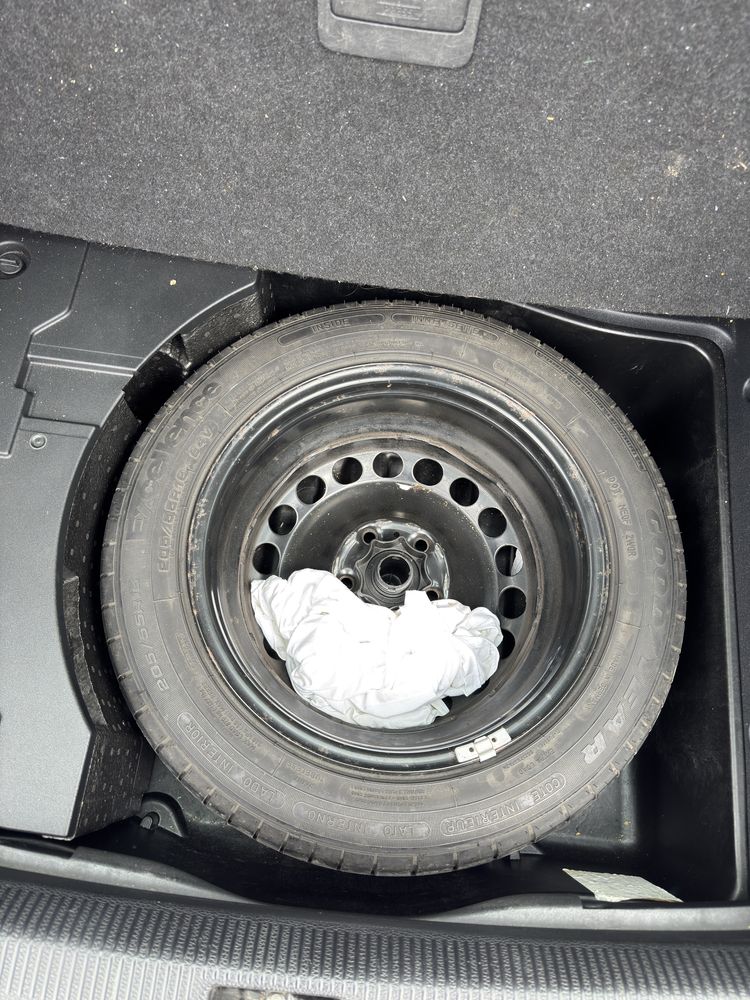 Volkswagen Passat (B6)