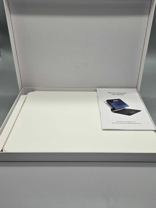 Безжична клавиатура-калъф с пад за iPad Pro 13 (M4),iPad Air 13 (2024)