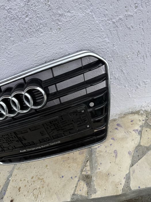Предната решетка за Ауди B8+