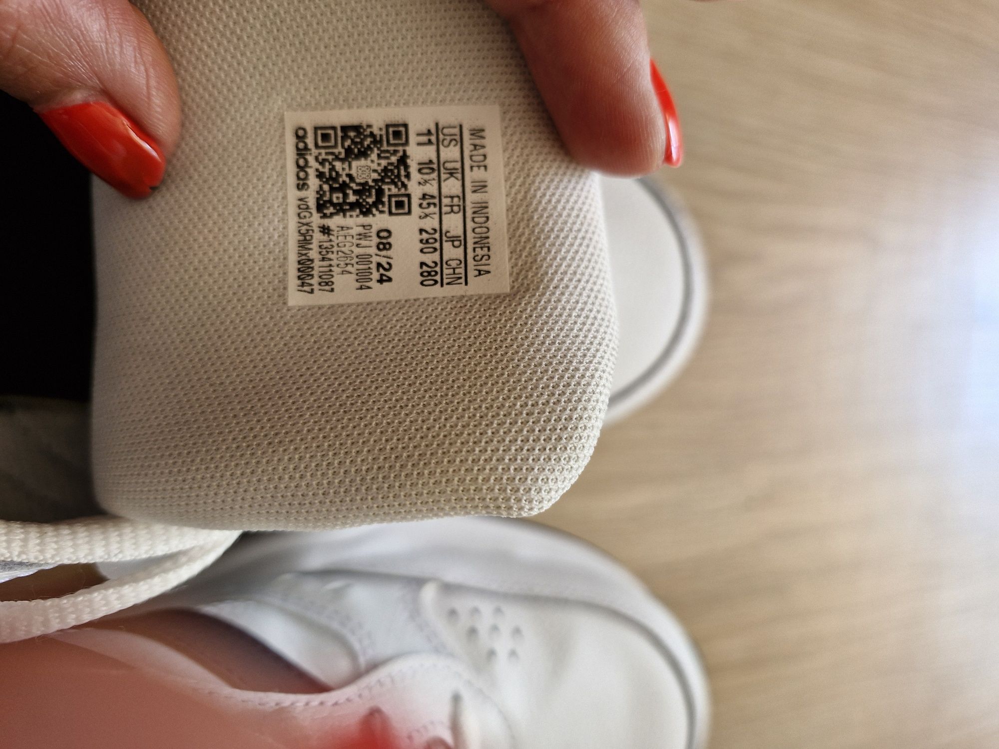 Мъжки маратонки Adidas 45.5, нови
