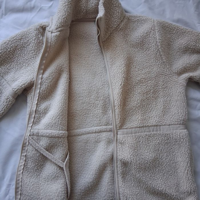 Дамско горнище бежев цвят