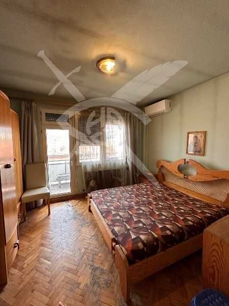 Продава се Четиристаен апартамент в Пловдив, Център - 126 кв.м за 1945 €/кв.м - Снимка #4