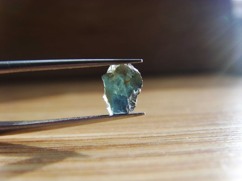 Естествени Сапфири и Сини Лабрадорити,Кианити