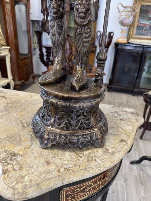 Doua statuete vechi din bronz masiv