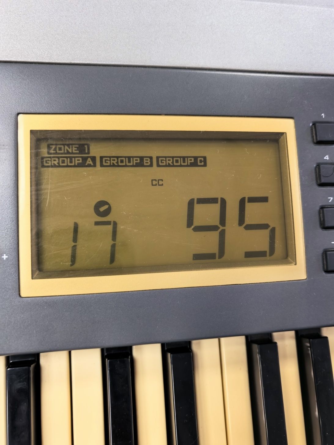 Дигитално пиано/ миди клавиатура с 88 клавиша M-AUDIO PRO 88
