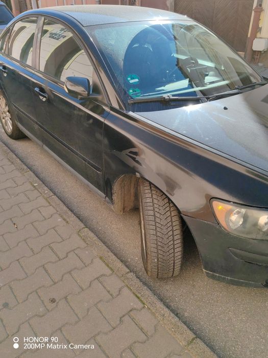 DE VÂNZARE VOLVO S 40.2006.136 cp.320 n/m