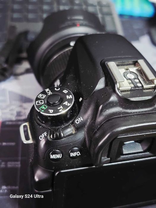 Vand - Canon EOS 70D + Obiectiv Kit 18-55mm IS STM