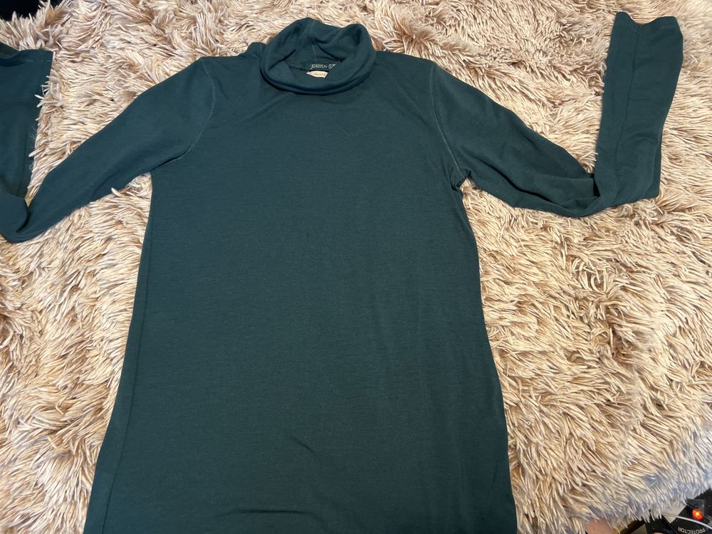 Bluza verde Bershka cu maneca lunga, S