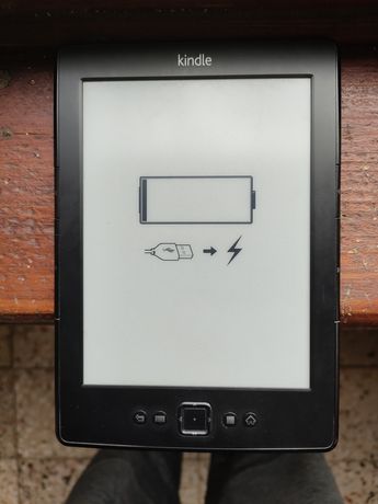 Kindle cititor electronic