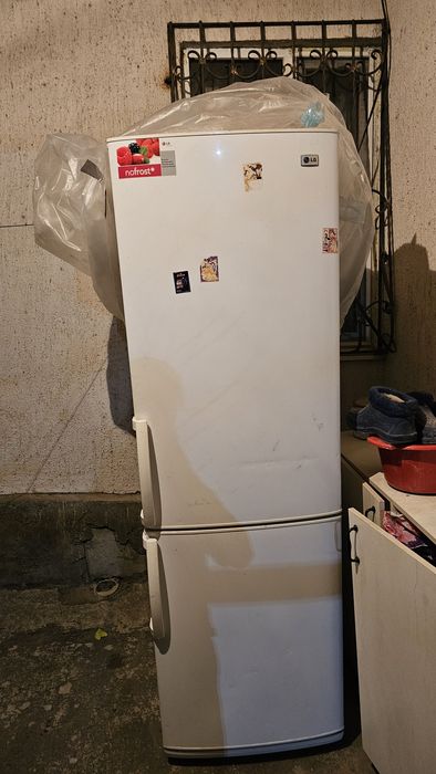 Продам холодильник LG