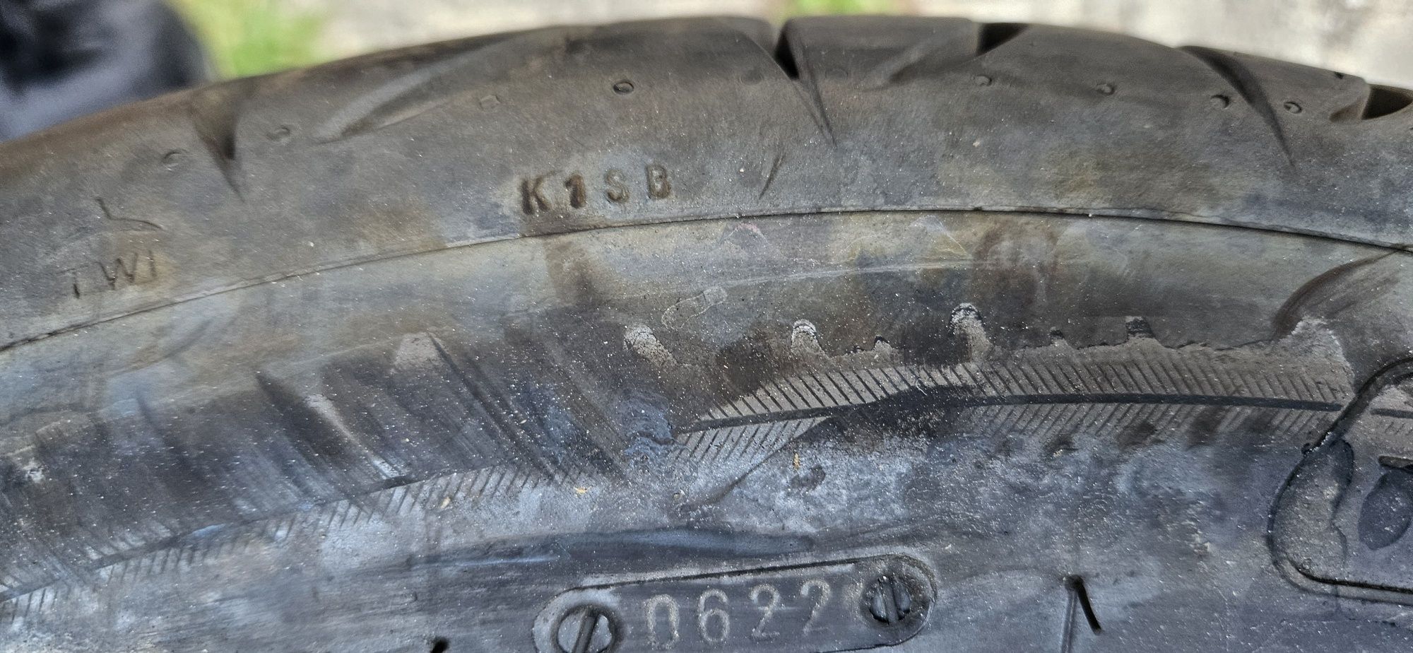 255/40/19 kormoran летни гуми дот 0622  19цола 2броя над 6мм