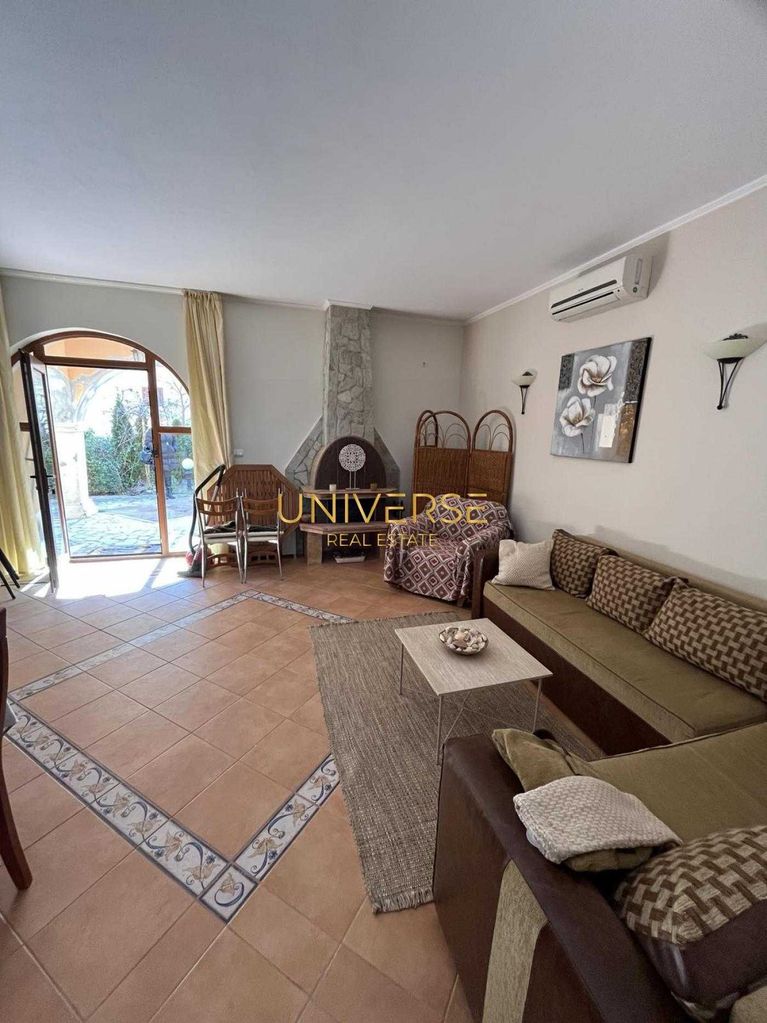 Продава се Двустаен апартамент в к.к. Елените - 72 кв.м за 1459 €/кв.м - Снимка #1