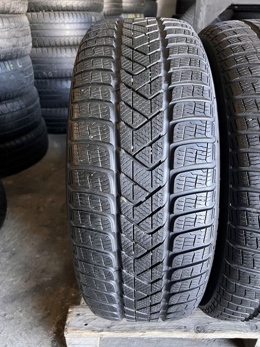 4 anvelope iarna 225/55/18 , Pirelli , 6.7 mm !
