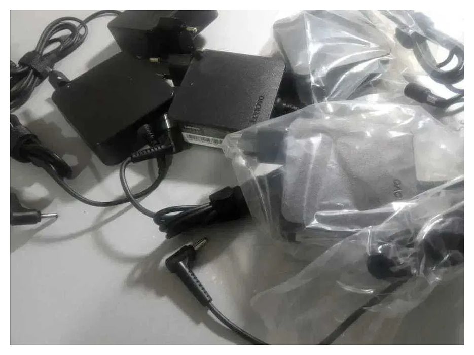 зарядка блок питания на ноутбук, зарядник для ноутбука в Алматы