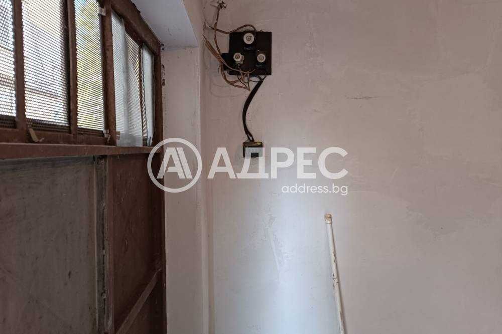 Продава се Гараж / Паркомясто в Разград, Бели Лом - 20 кв.м за 1071 €/кв.м - Снимка #1