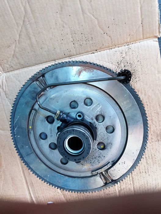 Комплект съединител с Маховик Астра J 2010-2015