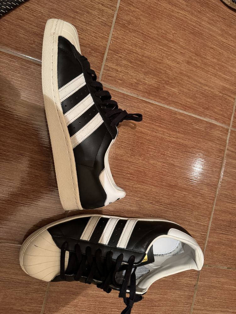 Adidasi adidas originals