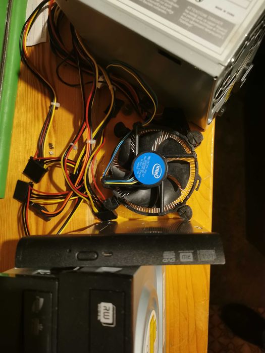 двд за компютри,захранване и др.