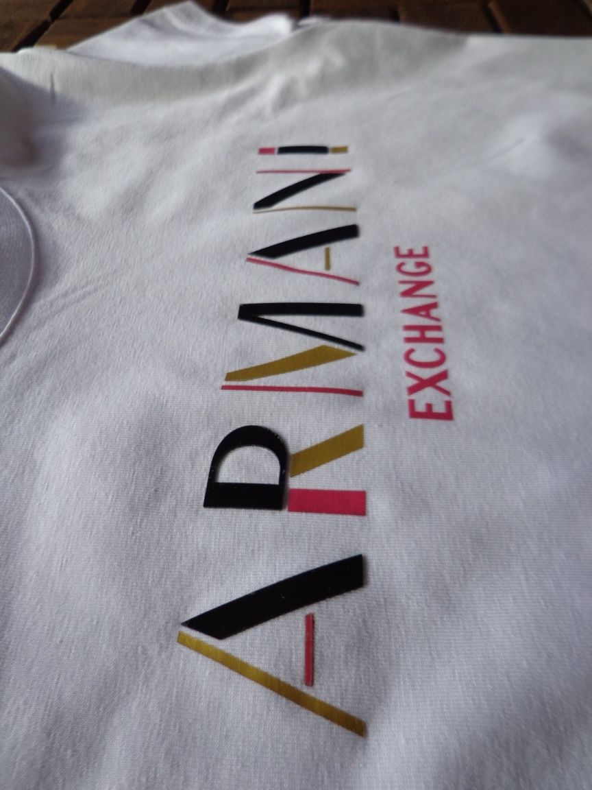 Дамска тениска Armani Exchange White T-shirt with fuchsia logo