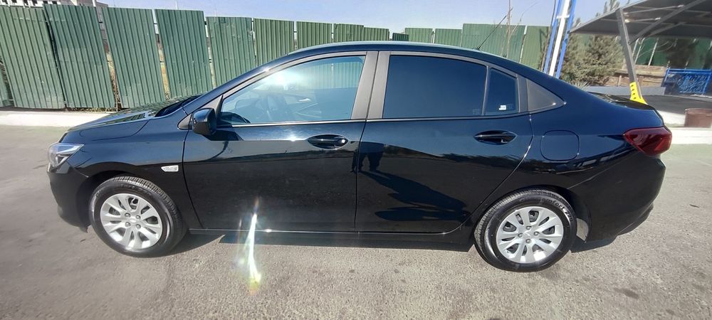 Bir qoʻl moshina oʻzimnik