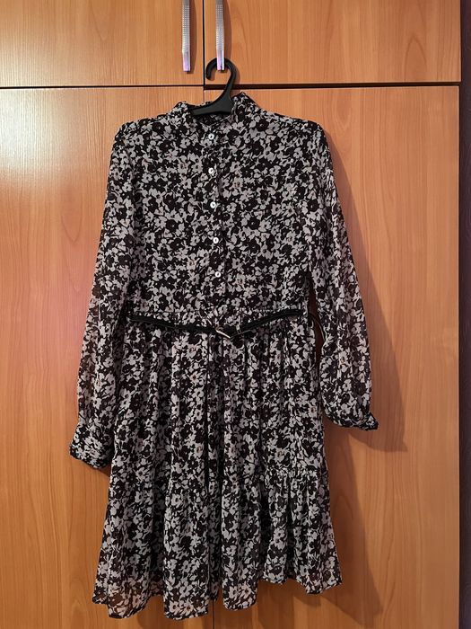 Новые платья в отличном состоянии