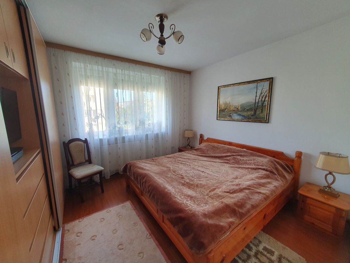 Apartament 3 camere, zona centrala ( Bd. Oituz)