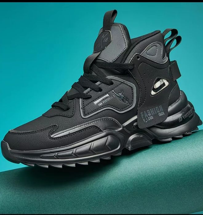 Кроссовки мужские большемерки