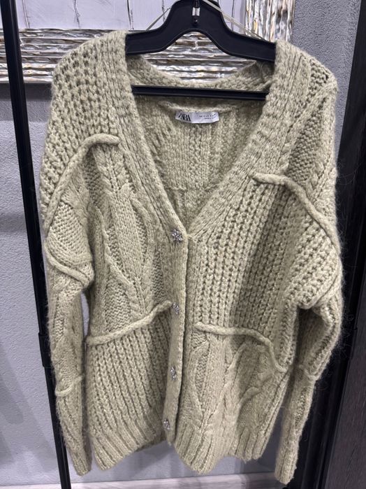 Жилетка с копчета - бижу ZARA