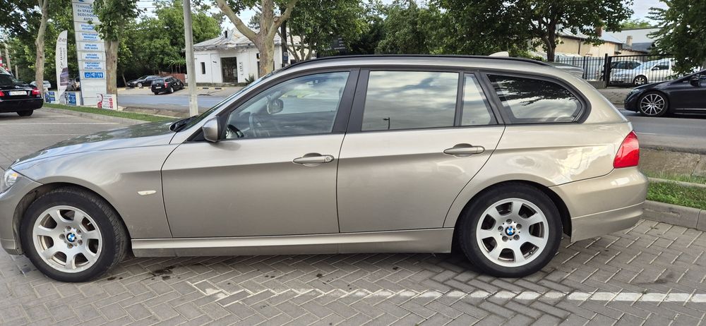 Bmw e91 320d 2011