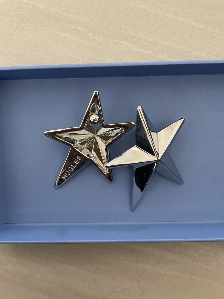 Обеци Thierry Mugler & H&M