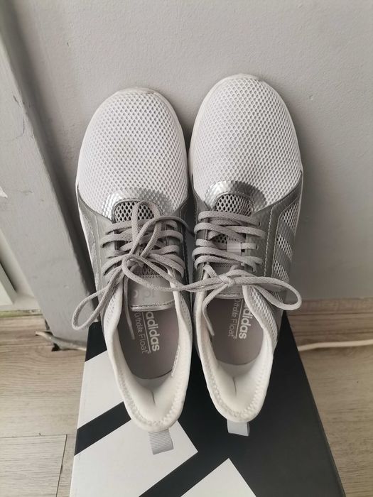 Маратонки adidas