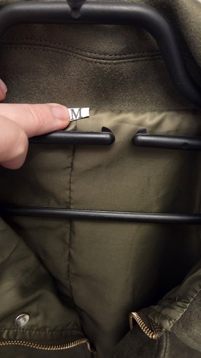 Geaca bomber mas M noua cu etichetă.
