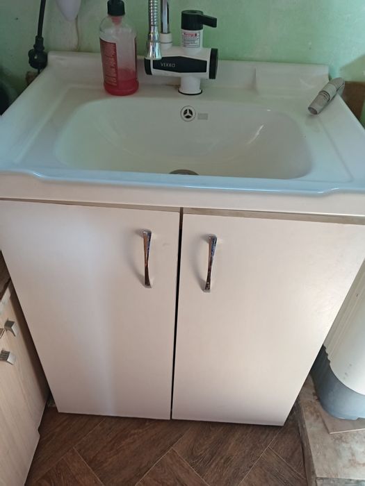 Срочно. Продам. Раквина.