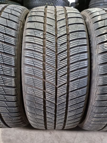 235/45/18 Barum 4piese