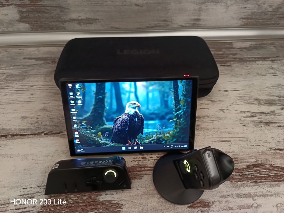 Бартер Lenovo legion go 1TB конзола за игри xbox one logitech g