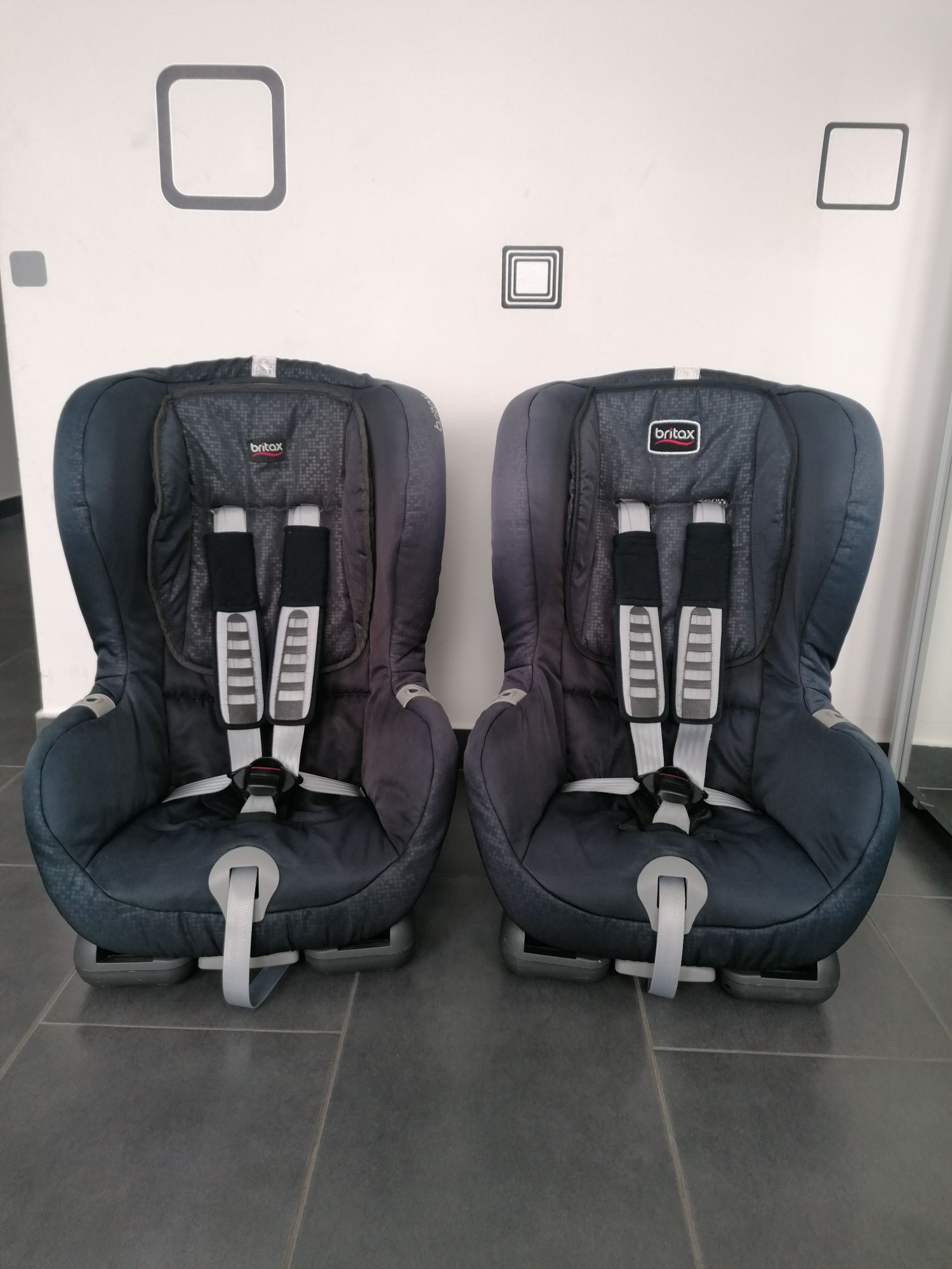 Scaun auto Britax Romer Duo Plus cu isofix pt copii între 9 și 18 kg