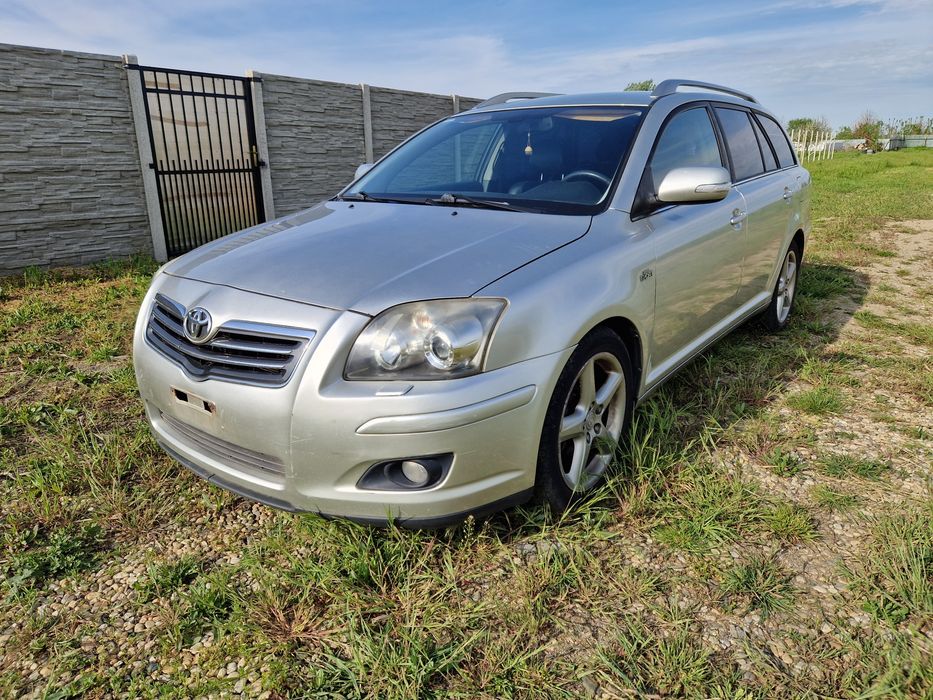 Dezmembrez Toyota Avensis 2.2 dcat 2003-2009 177 cp