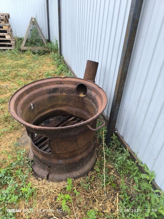 Продам казан чугунный с печкой