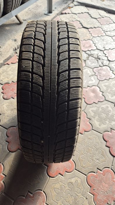 Продам комплек зимних шин TRIANGLE SNOW LION 215/65/16
