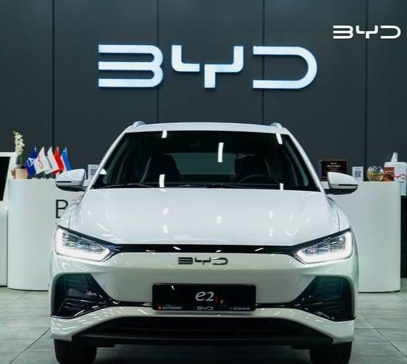 BYD E2 405 km Luxe