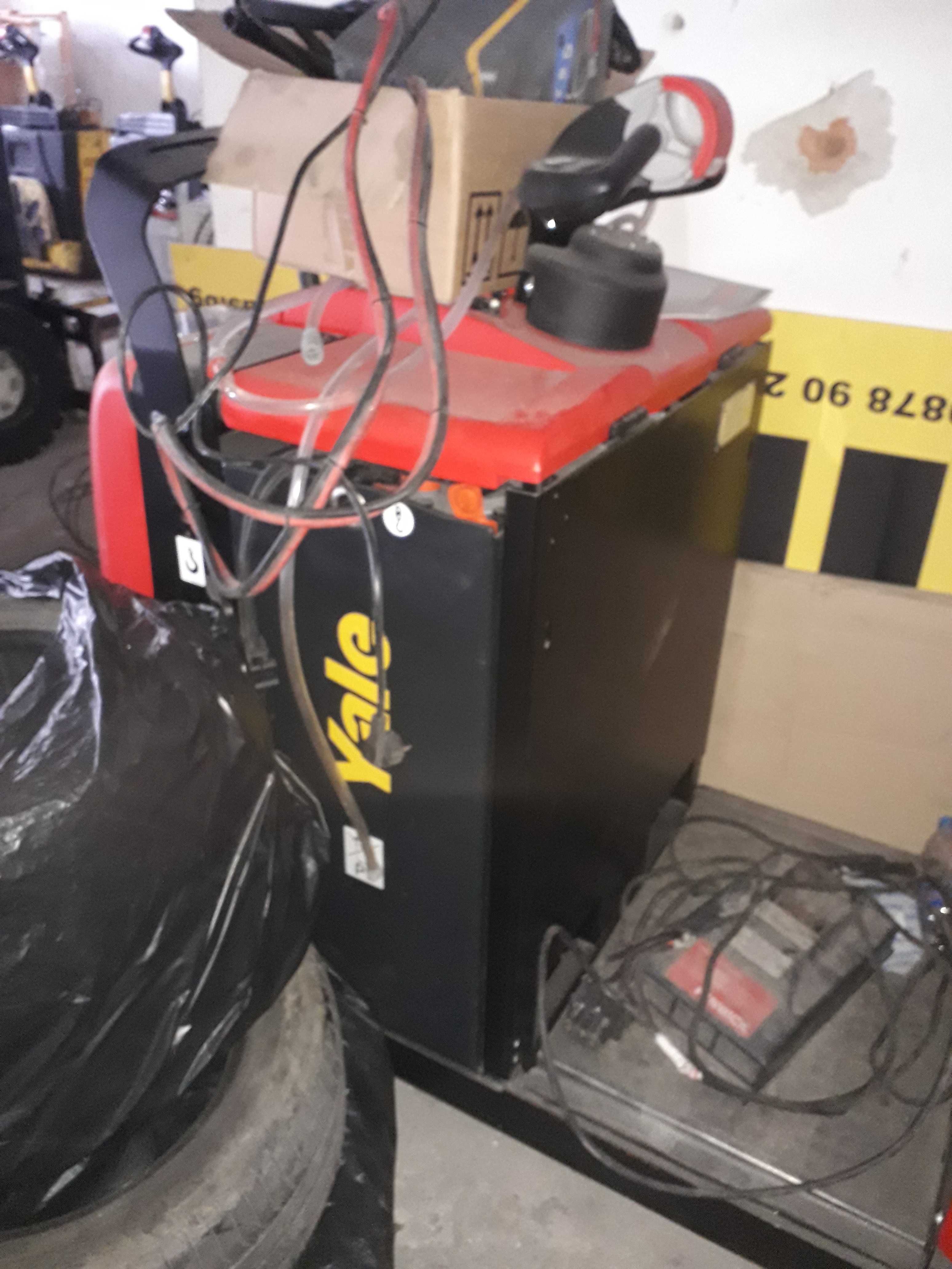 Eлектрически транспортьори YALE HYSTER