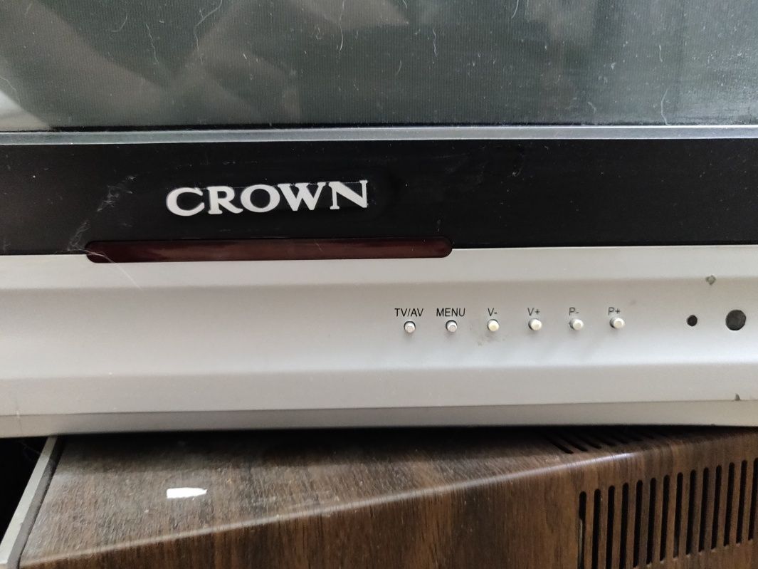 Телевизор кинескоп Crown