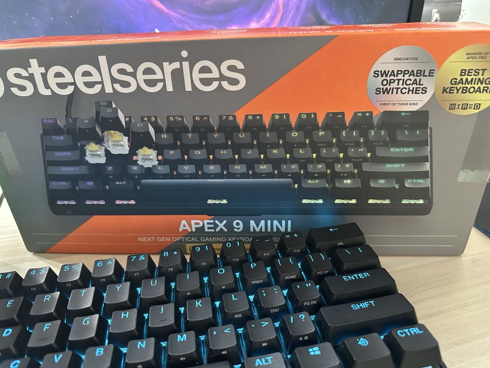 Steelseries Apex 9mini + pbt keycaps
