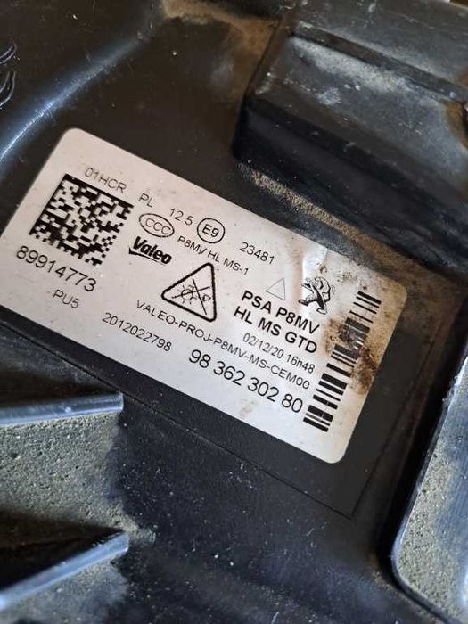 Far stanga Peugeot 5008 / 3008 Full Led Technology 2020-2024 original