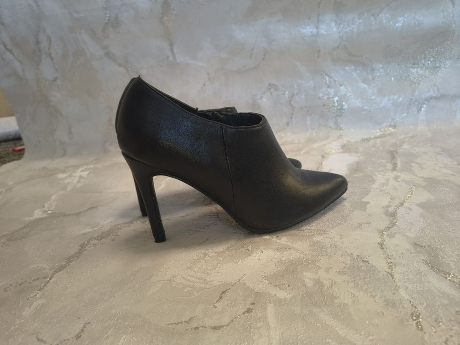 Продам очень удобную обувь.