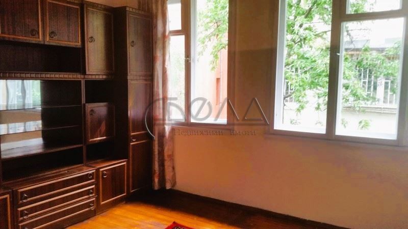 Етаж от къща в София-Център площ 240