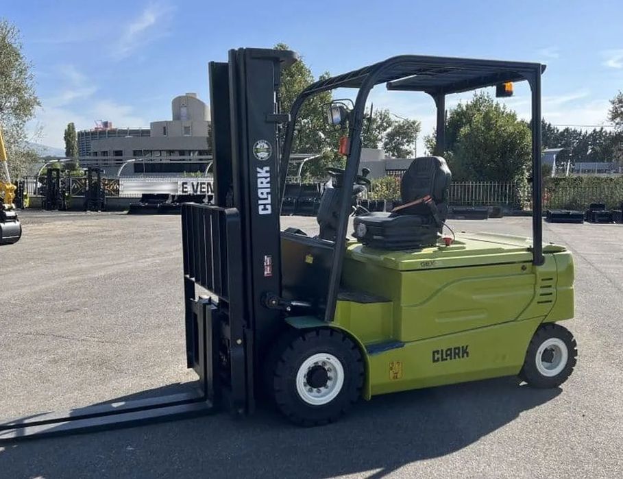 Clark GEX30 Electrostivuitor Clark 3 tone