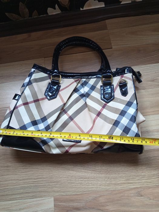 Дамски     чанти