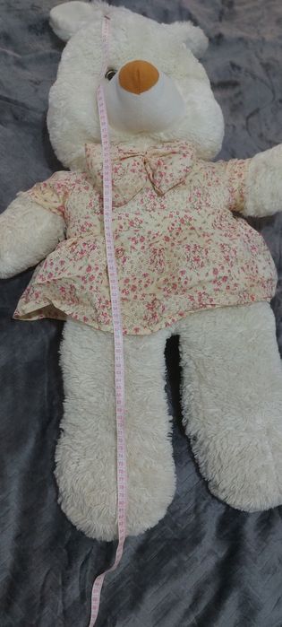 Iepure urias din pluș