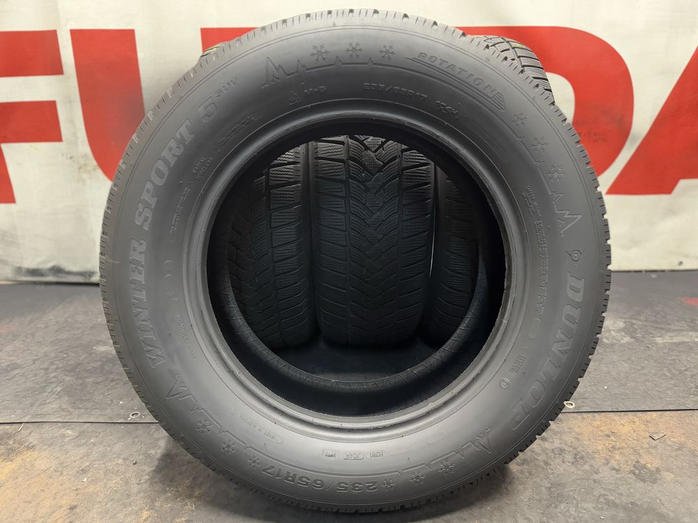 235 65 17, Зимни гуми, Dunlop WinterSport5, 4 броя